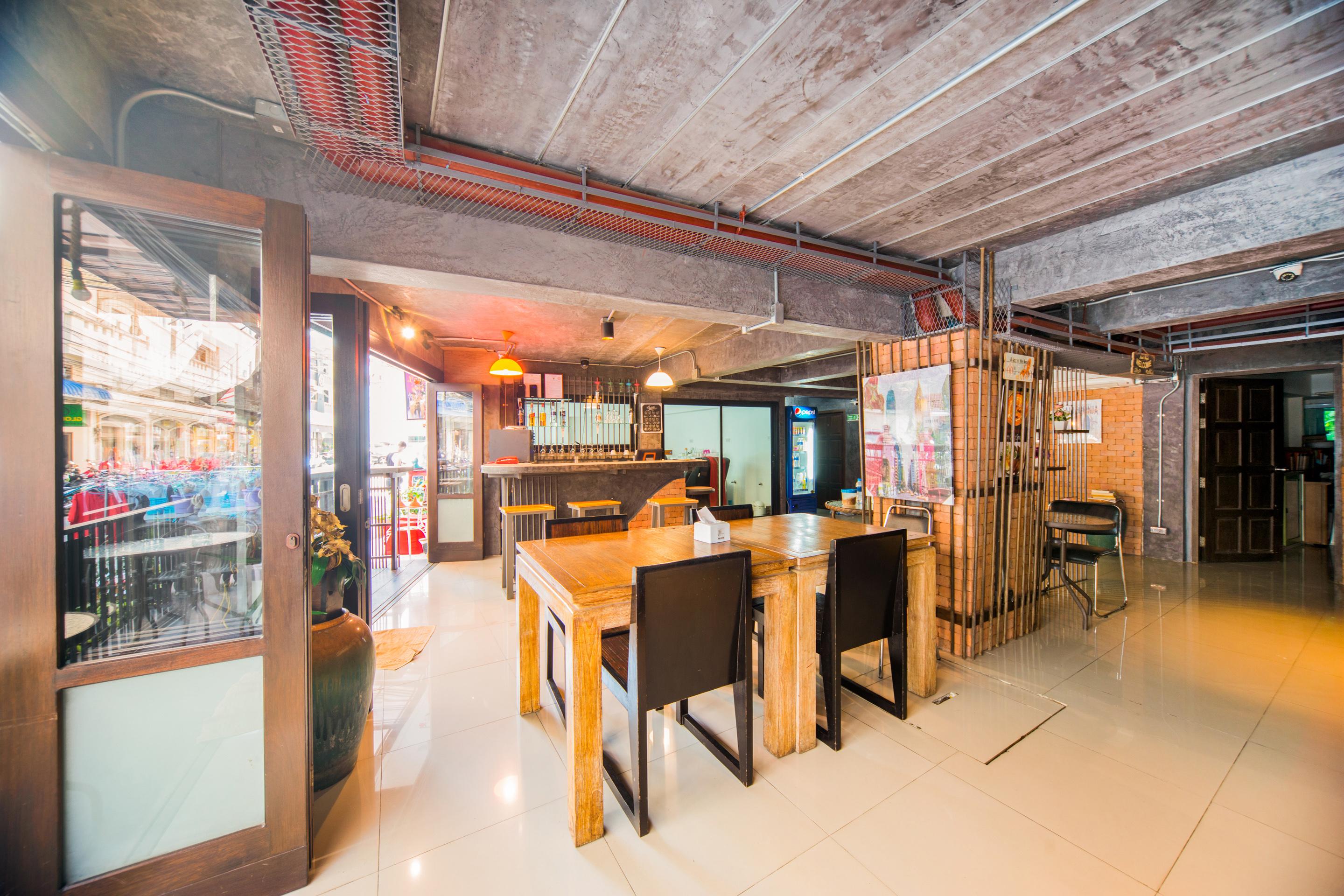 Oyo 232 Patong City Hometel Exteriör bild
